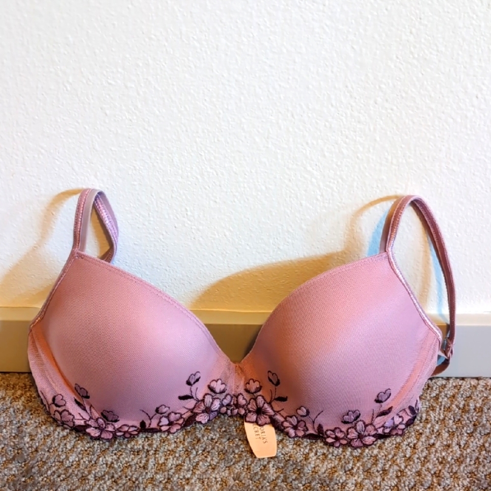 NWT Victoria's Secret Angels Push-up Bra Size 36B